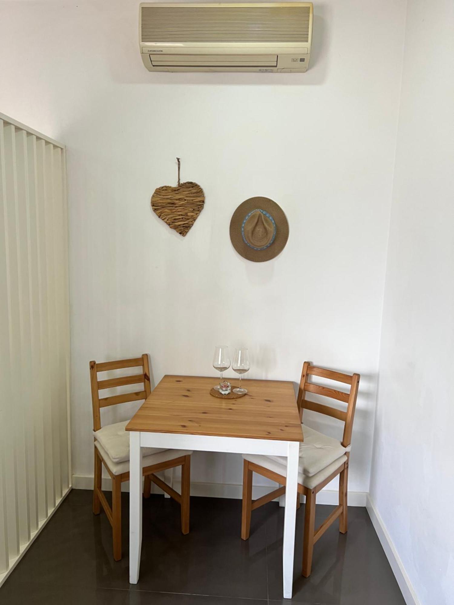 Apartment Iii *